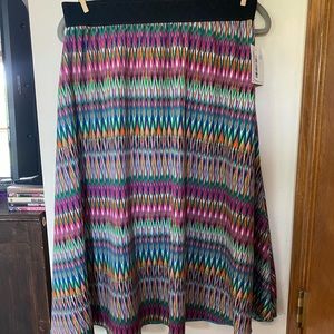 BNWT Lola skirt size large